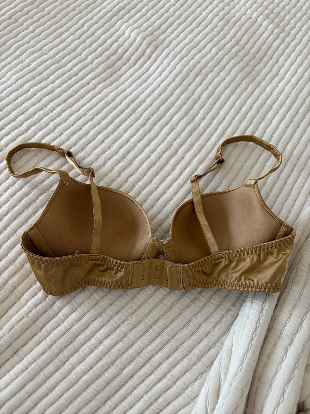 Skims Bronze Bra - Picture 2 of 2